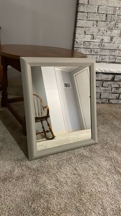 Gray Mirror