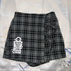 SO Good For Life Green Lace Up Plaid Skirt Skort Never Trust The Living 