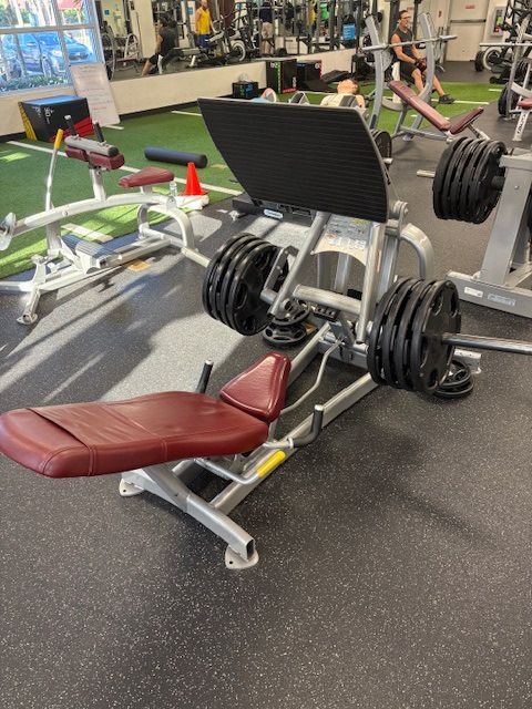 Cybex VR3- 22 Piece Strength Package in Great Condition. Commercial gym Equipment.