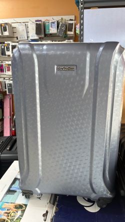 American Tourister 1 piece set