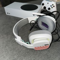 Xbox Series S + Controller + Astro A10 Headset – Clean, Ready to Play