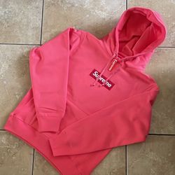 Supreme Hoodie 