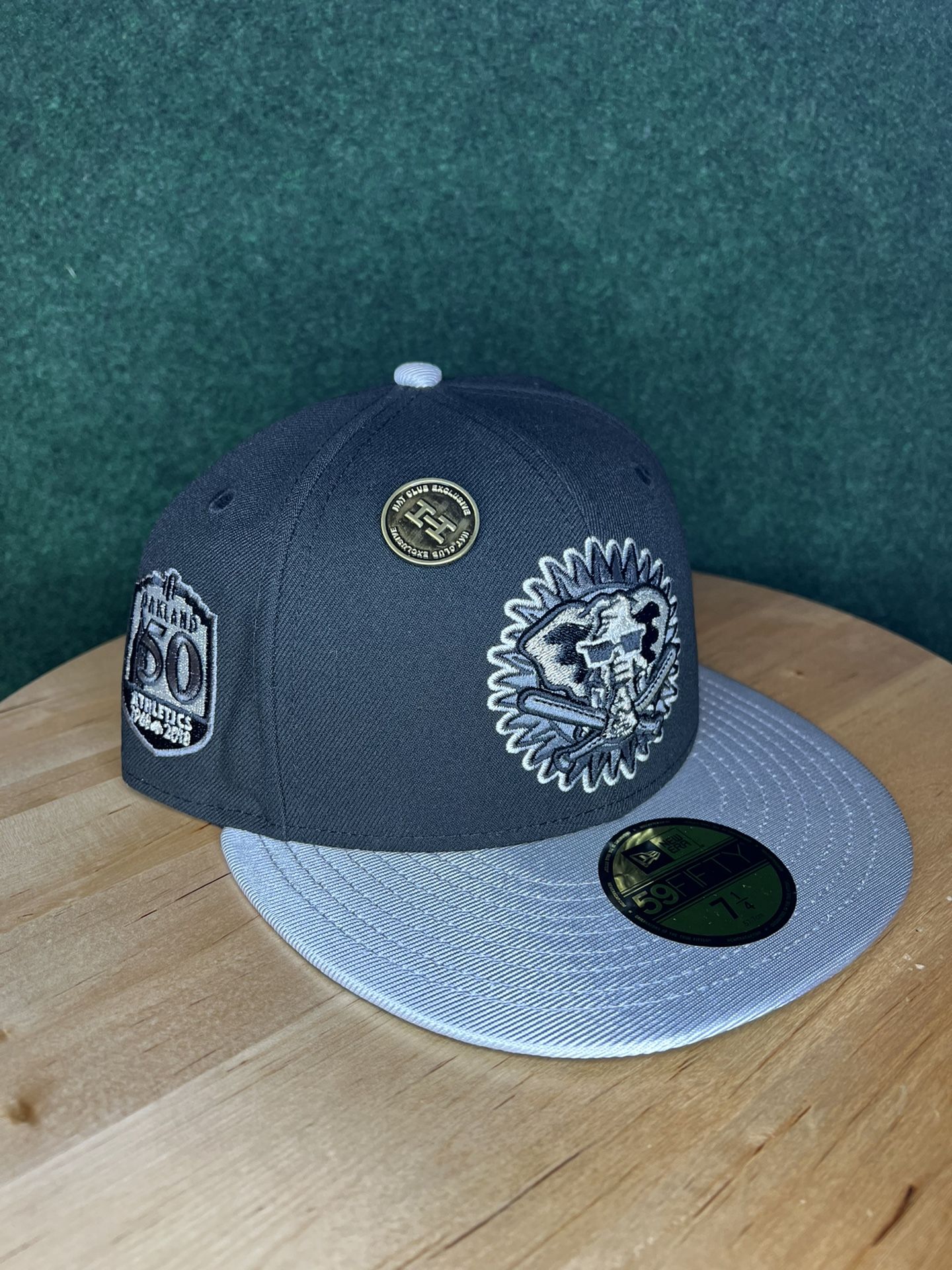 Hat Club A’s Raiders Cross Over Sz 7 1/4 $85