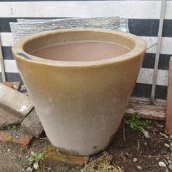 XL Pottery Planter 