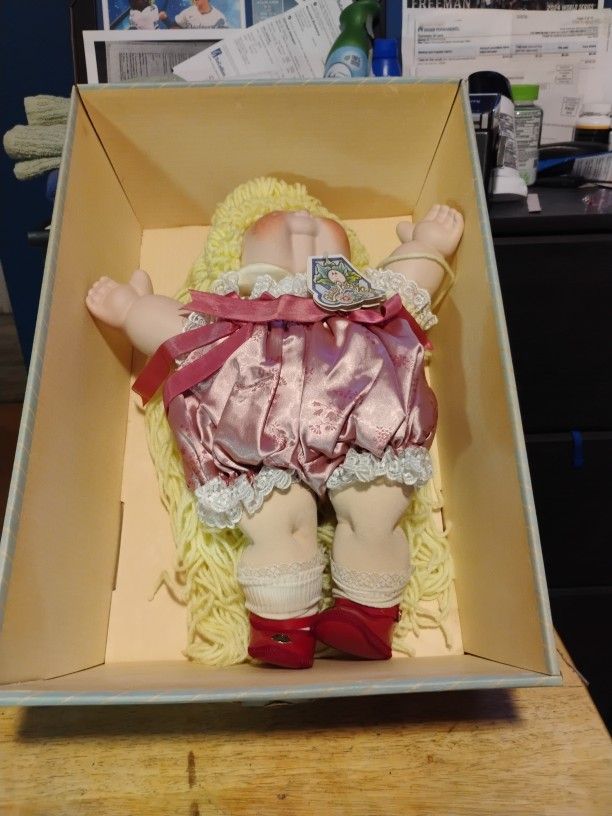 Vintage Cabbage Patch Porcelain Circa Collection 19 85