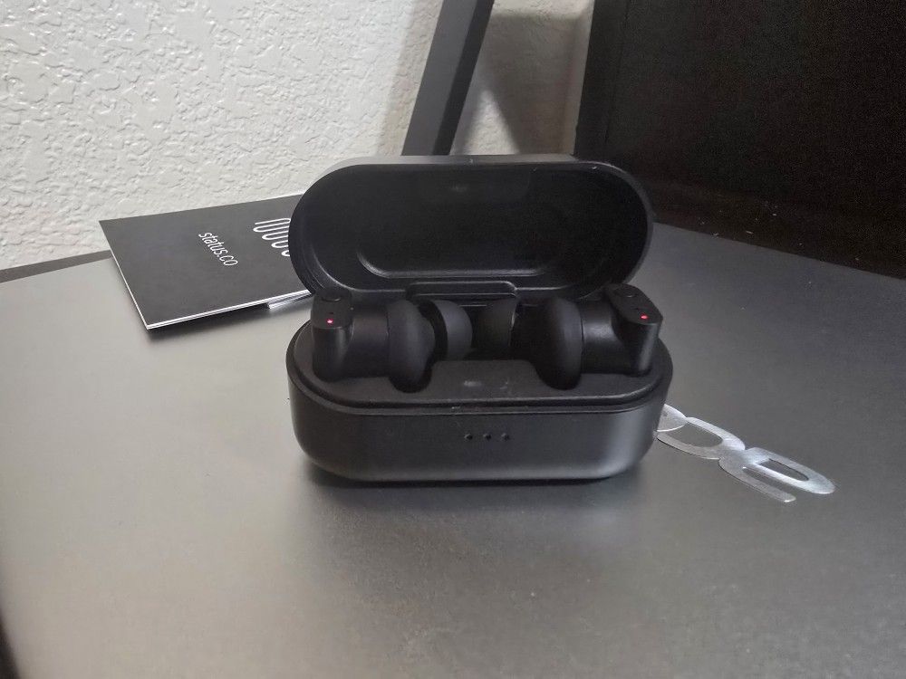 Status Earbuds