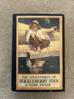 Vintage The Adventures of Huckleberry Finn Book