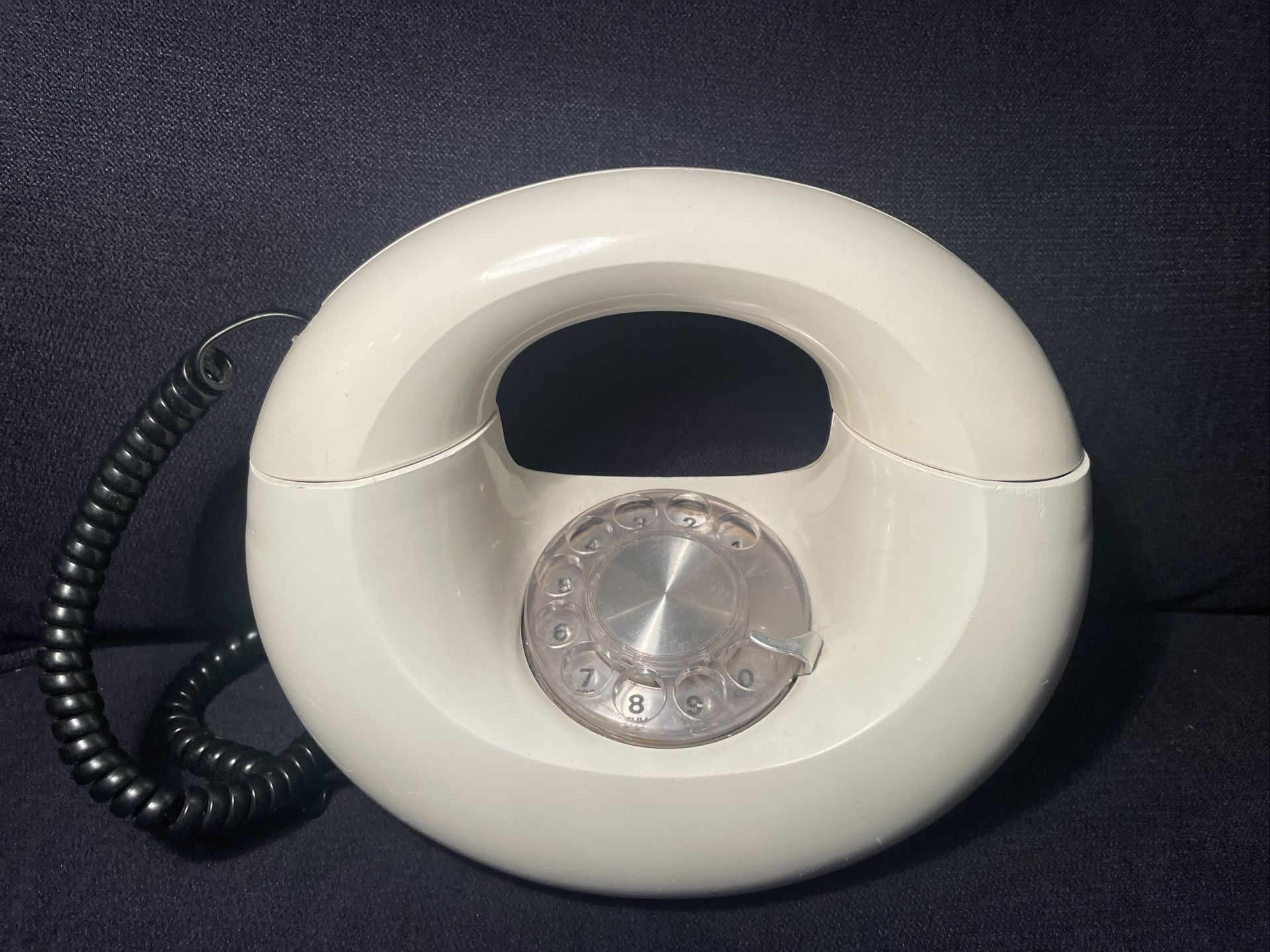 Vintage Western Electric Ivory Cream Sculptura Rotary Dial Donut Telephone Works