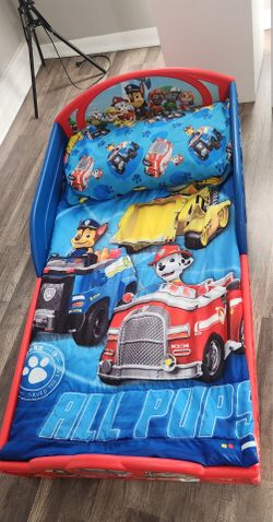 Toddler bed