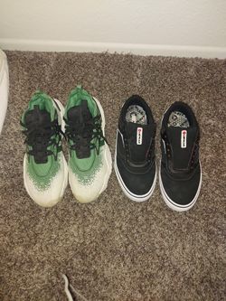 Men's Shoes Size 9 (Barely Used)