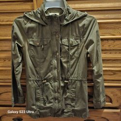 $7  GREEN ANORAK JACKET   SMALL