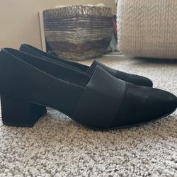 Black Dress Pumps