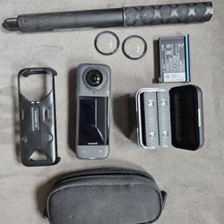 Insta360 X4 8K 360 Degree Camera Black Bundle 