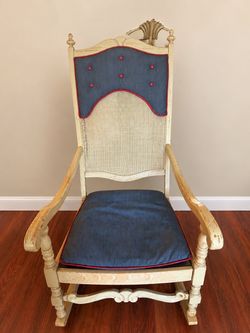 Bicentennial Collection 1776 Rocking Chair – Vintage Statement Piece