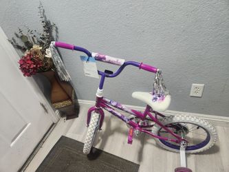 Huffy Bike Sea Star Kids Girl 16 new Ready to ride good condition