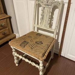 Shabby Chic Vintage Chair