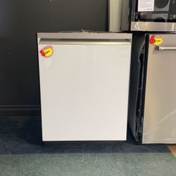 Samsung White Dishwasher Modern‼️