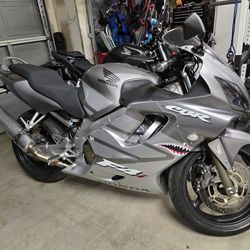 2005 Honda CBR600F4I f4i motorcycle