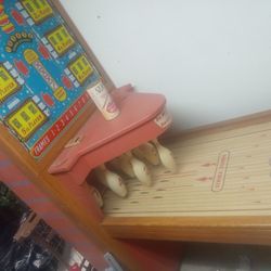 Vintage Bowling Game