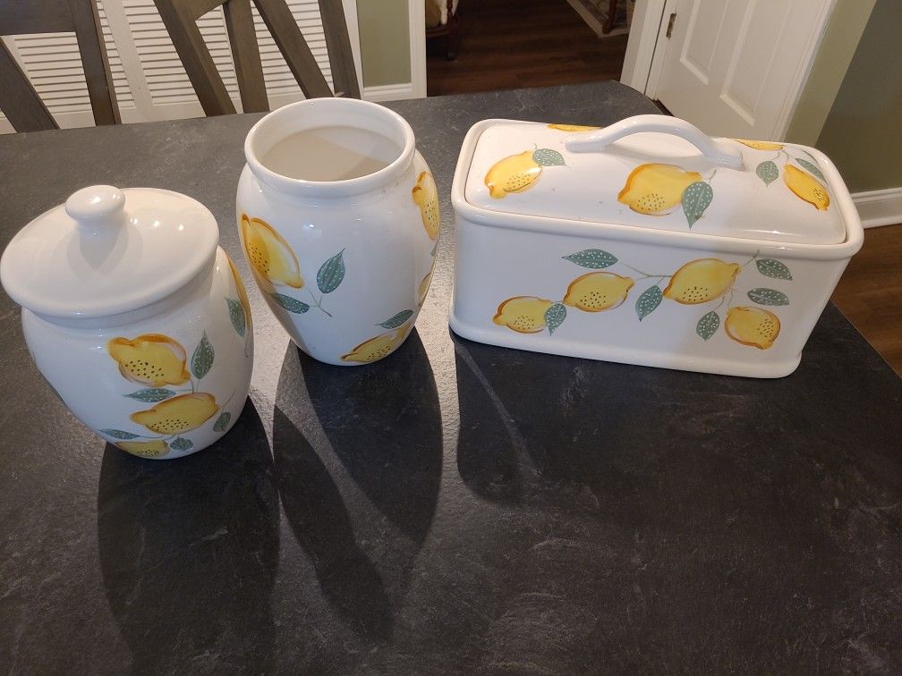 3 Pieces, Bread Box With Lid,  Utensil Holder, And Canister With Lid