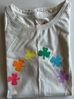 Cat & Jack Girls' Rainbow Shamrock T-Shirt, Size XL (14)