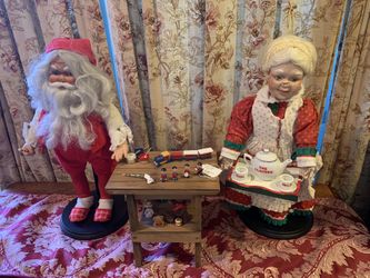 Danberry Mint 1989 Santa And Mrs. Clause At His Workbench