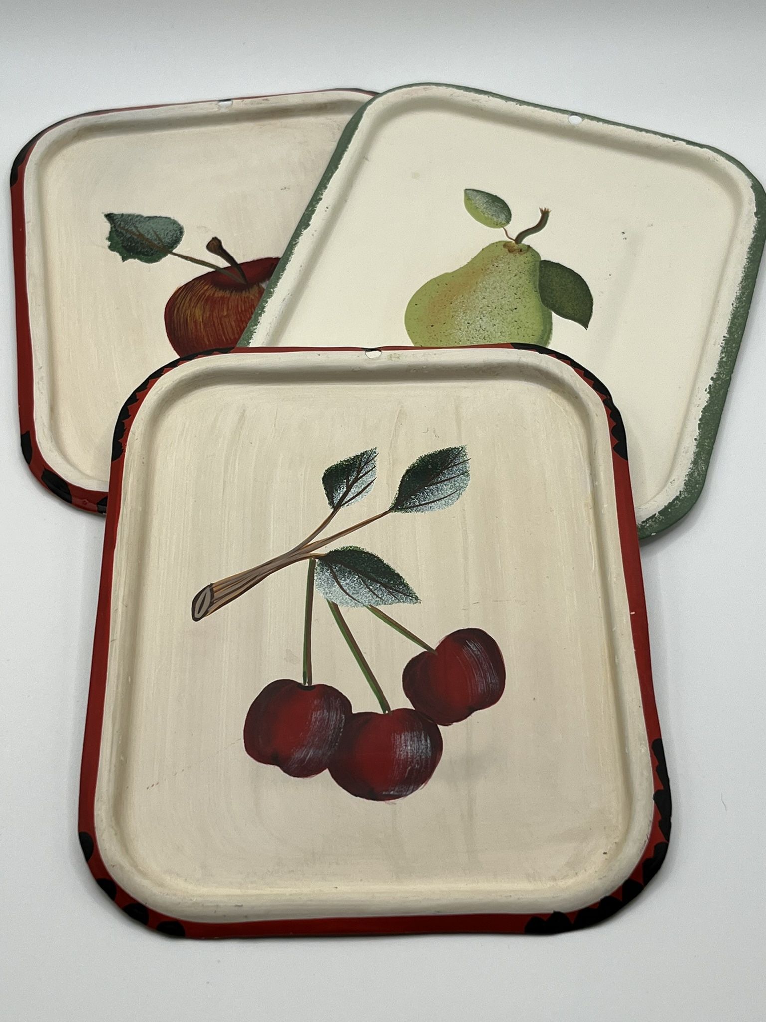 Enamel metal tray with apple motif