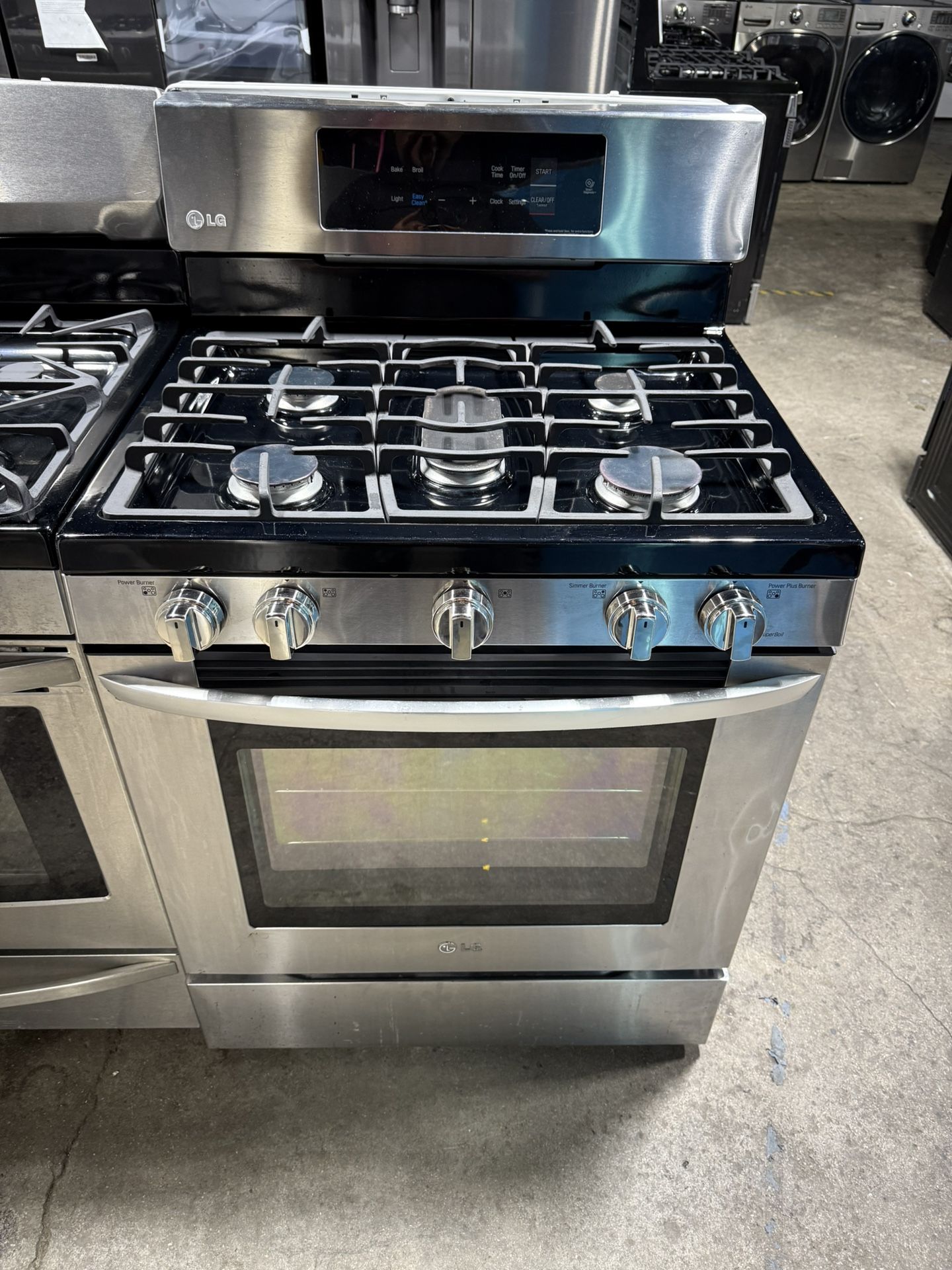 LG Stainless steel 5 burner range stove. 