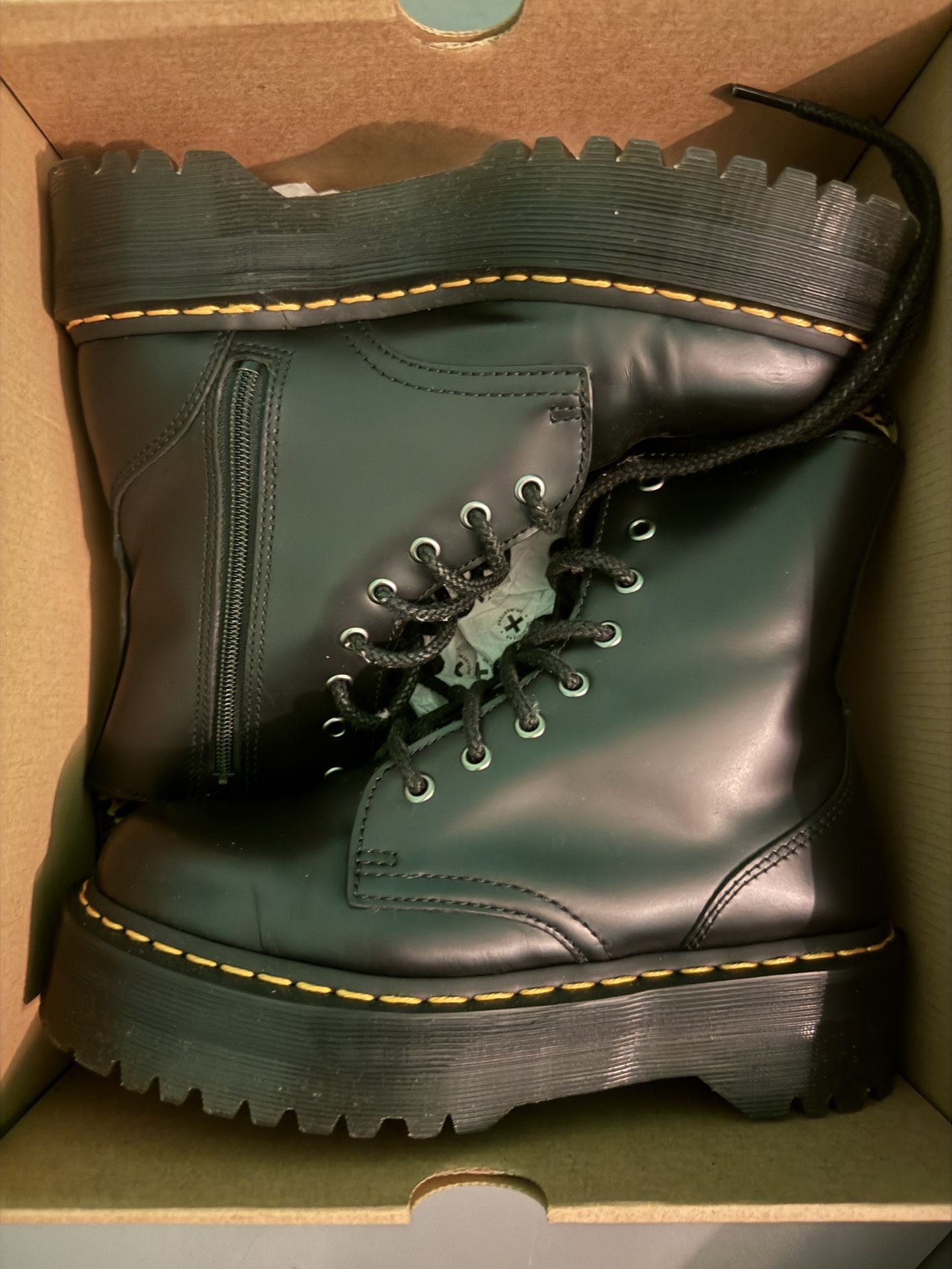 Dr. Martens Jadon Boot - Black