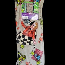 Beetlejuice Valentines Throw 50x70in