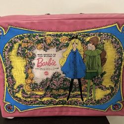 Mattel 1968 Barbie Travel Clothes Case