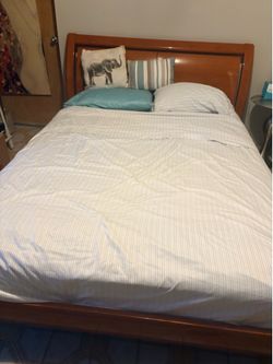 Queen bed