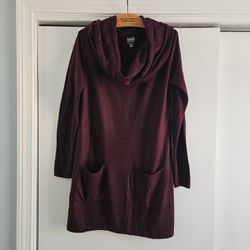 Women's New York & Company SOHO Lone Sleeve Scoop Neck Small Tunic Sweater