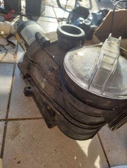 Flotec AT251001-01 - 86 GPM 1 HP Pool Pump (115/230V)