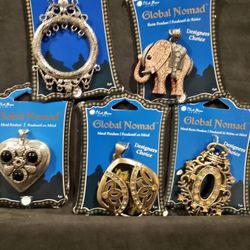 Discontinued 2008 Blue Moon Beads of India, NWT pendant