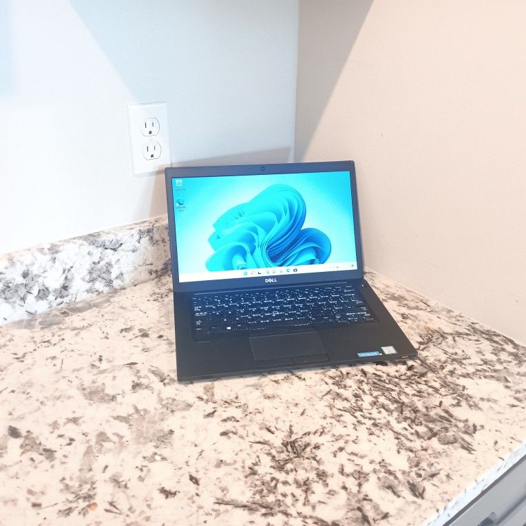 Intel i7 3.9ghz 8gb ram 256gb m.2 ssd laptop laptops computer computers pc pcs personal windows 11 dell dells latitude windows 11