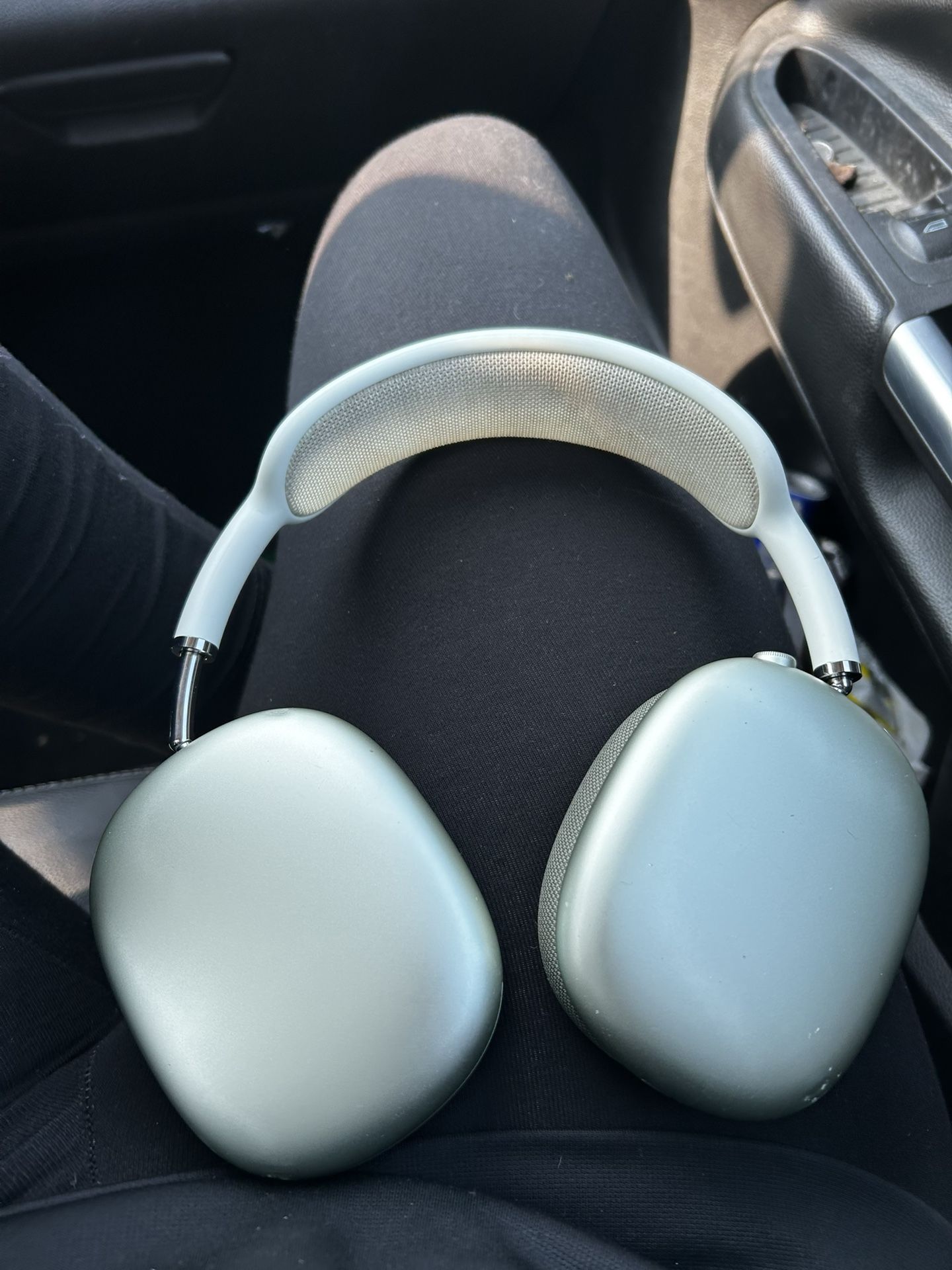 AirPods Pro max