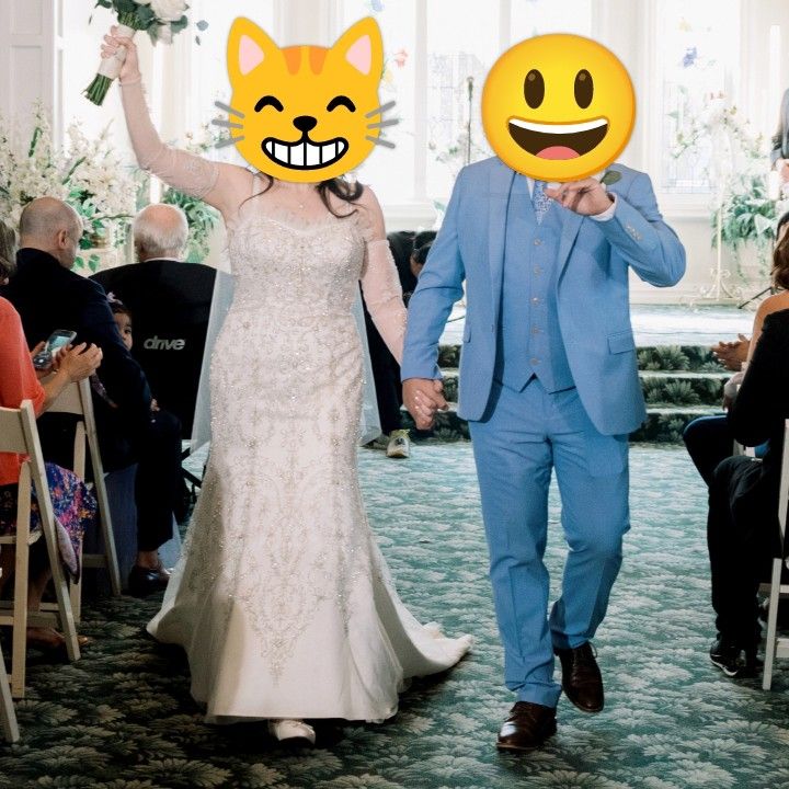 Oleg Cassini White bead embroidered wedding dress Size 10 Ivory mermaid style with a sweetheart neckline

Condition is used with a couple small tears 