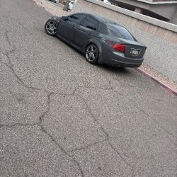 2004 Acura TL – runs and drives. Needs suspension work (axle + ball joints). Clean title.