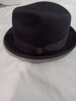 A Goorin Bros. Fedora hat