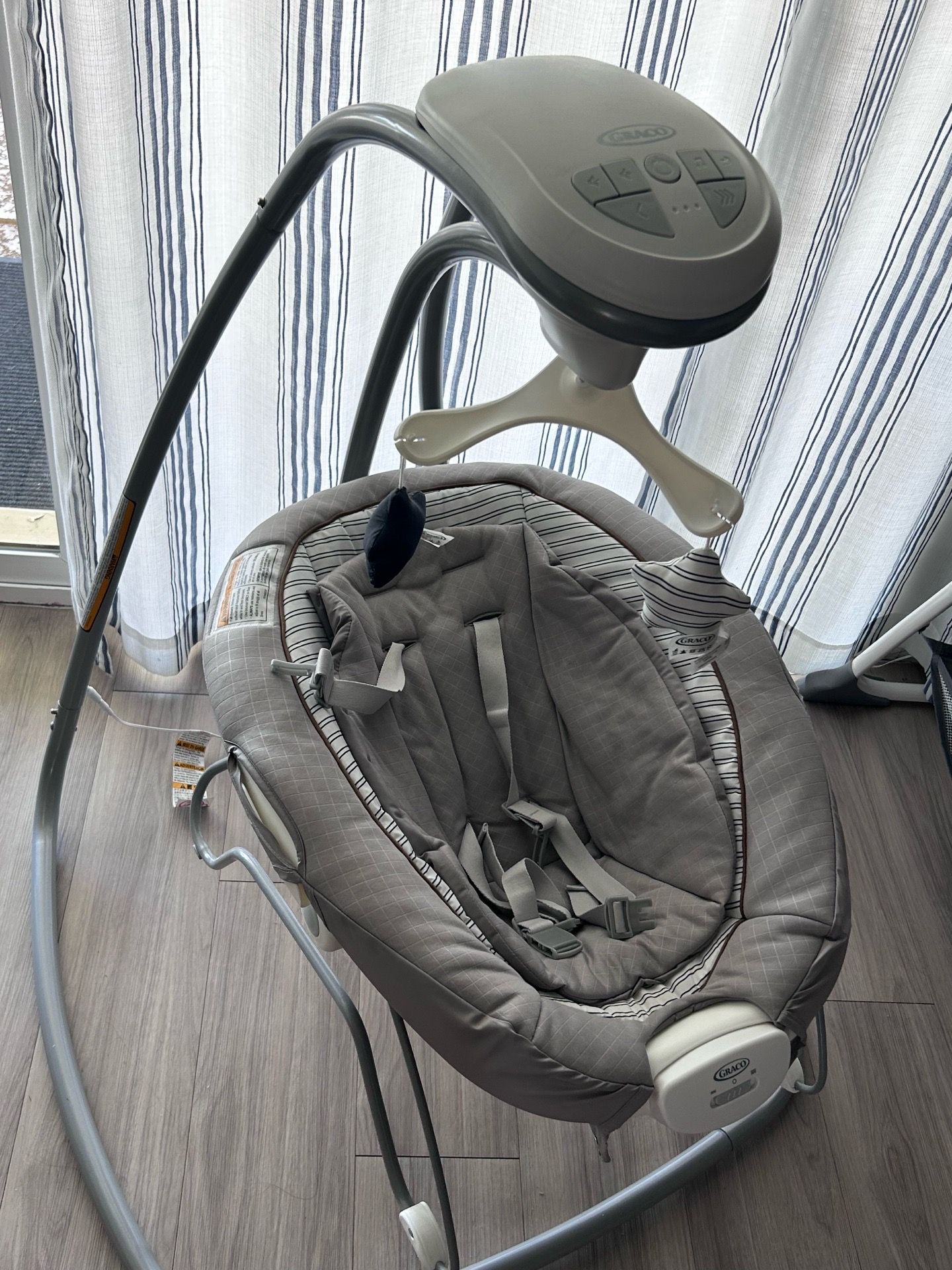 Baby swing