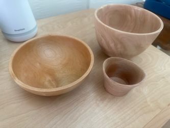 Natural wood bowls