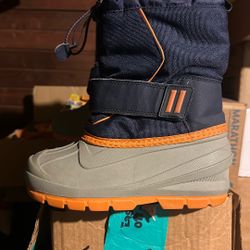 Snow Boots