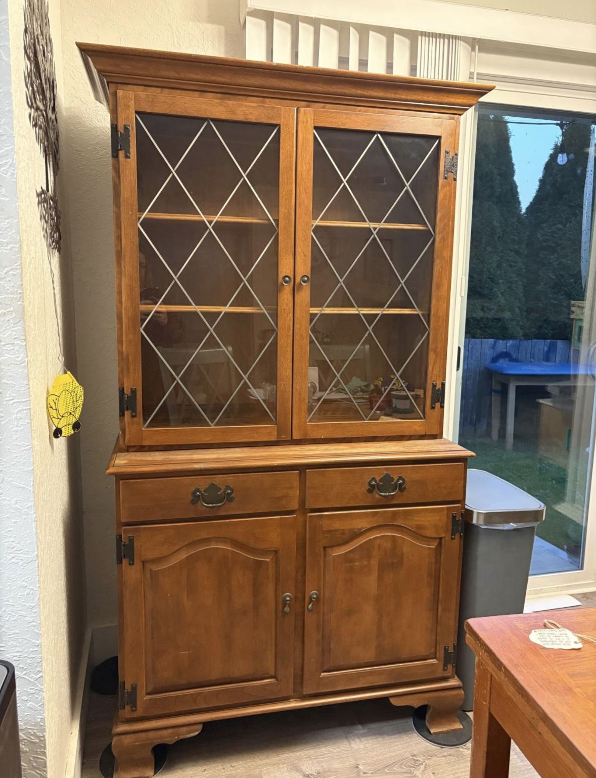 China Hutch Ethan Allen Heirloom Maple Cabinet 