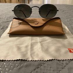 RAY BANS