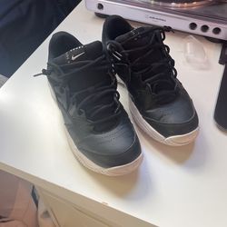 Nike Court Lite 2 Tennis Shoes