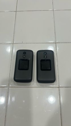 TCL flip phone