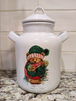 Hallmark Cookie Jar Christmas: Teddy Bear Mary With Holly Berry Red Green White