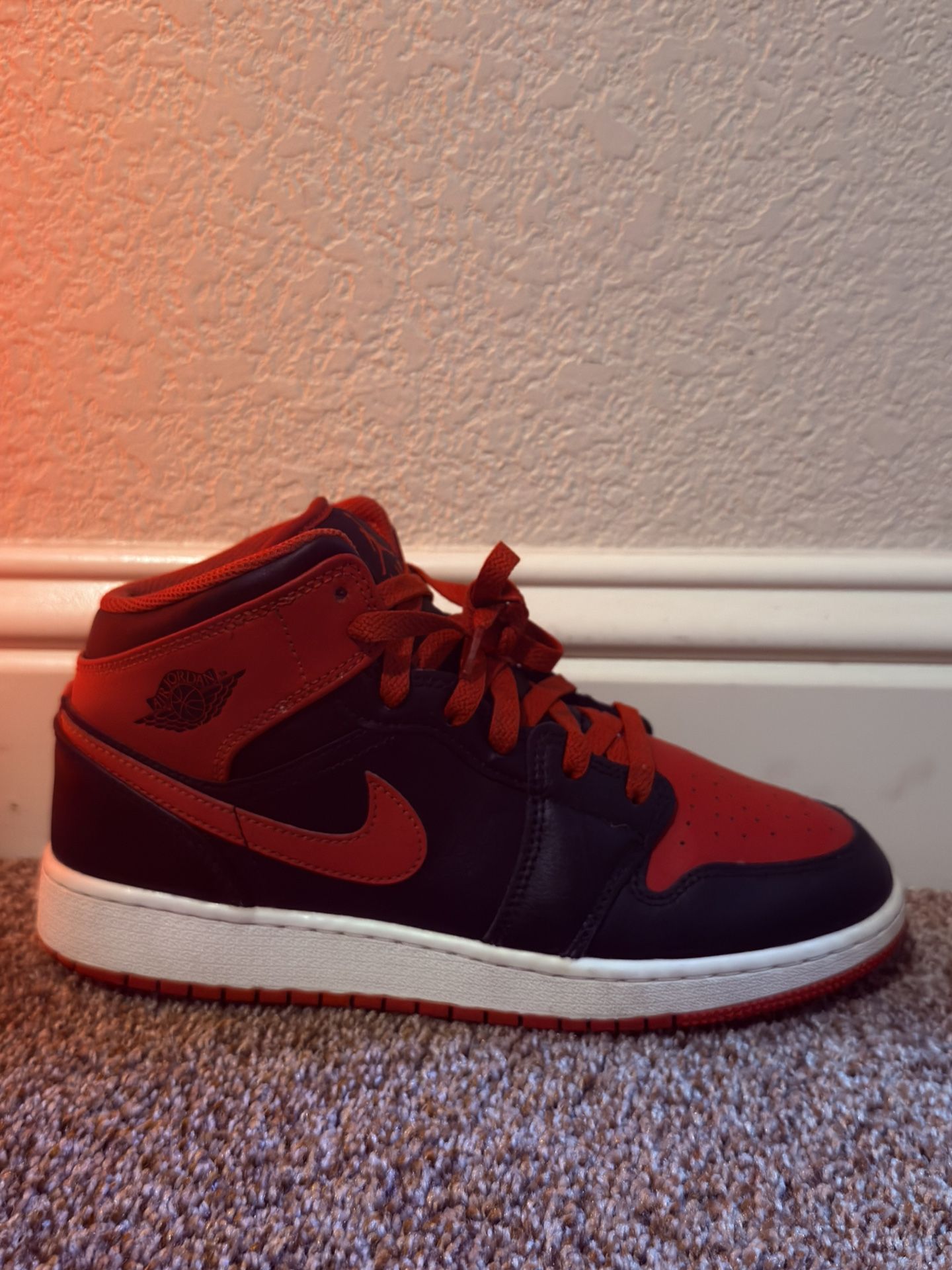 Air Jordan 1 Mid “Alternate Bred” Size Men 7