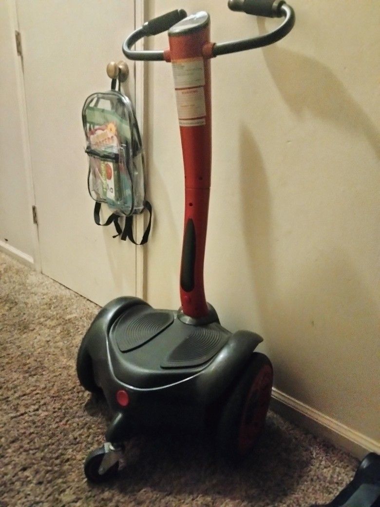 Kids Battery Powered Ride(Fairly New)